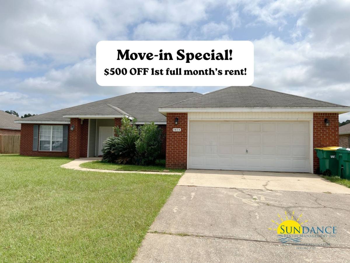 House for rent at 5434 E Brook Dr, Crestview, FL 32539