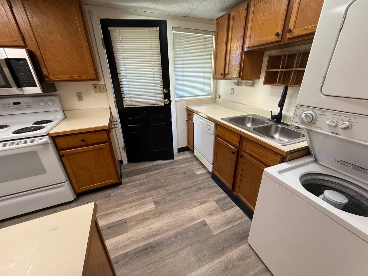 Apartment for rent at 1752 W 11th Ave, Anchorage, AK 99501