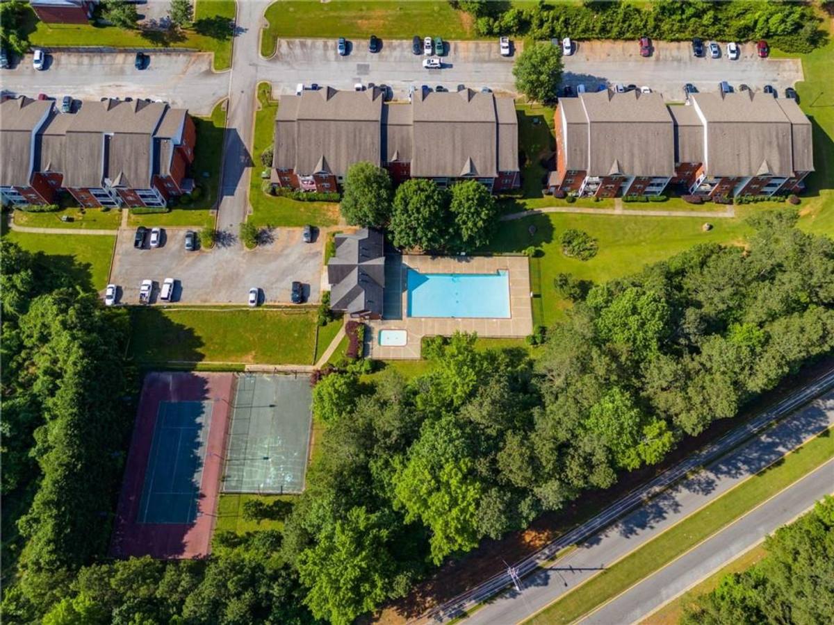 Condo for rent at 7712 Autry Circle, Douglasville, GA 30134