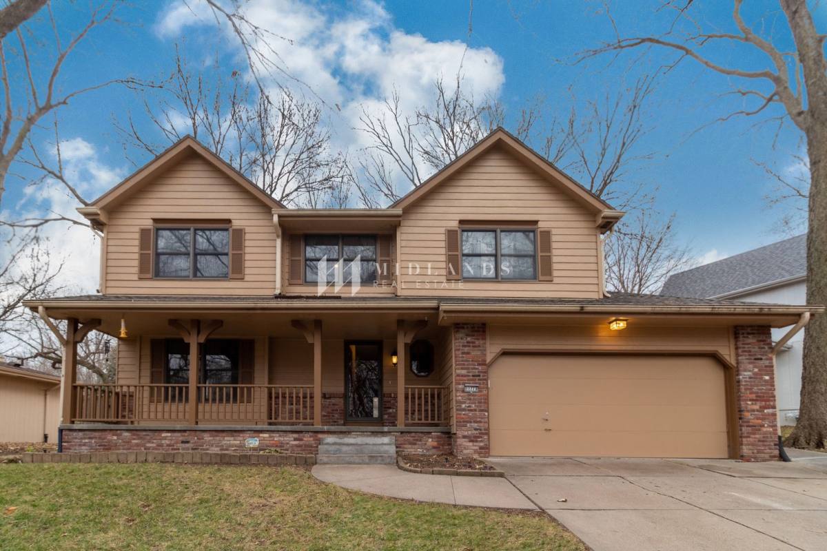 House for rent at 11773 Amos Gates Dr, Bellevue, NE 68123