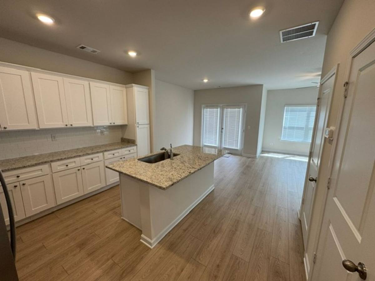 Townhouse for rent at 212 Rooker Dr, Lagrange, GA 30241