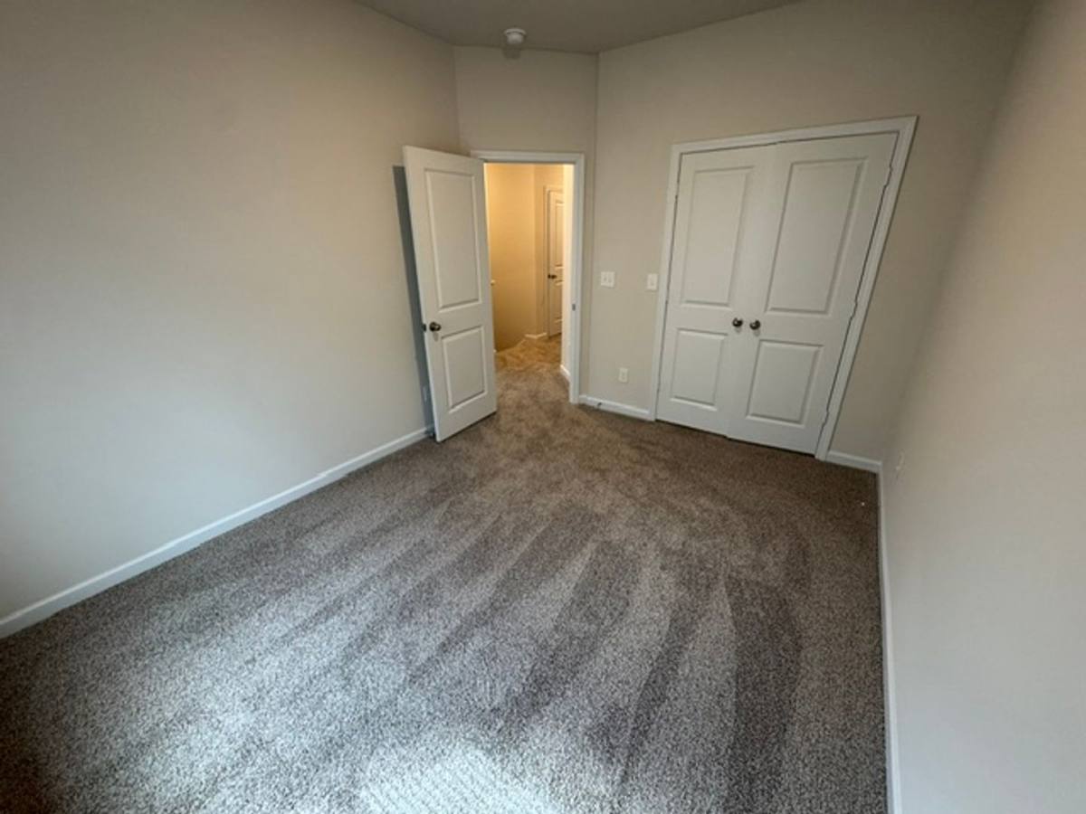 Townhouse for rent at 212 Rooker Dr, Lagrange, GA 30241