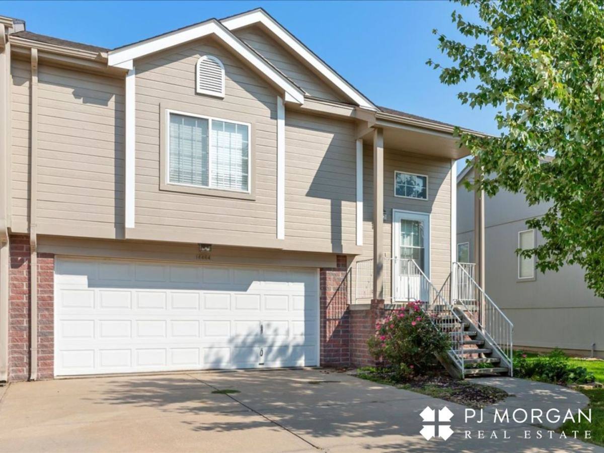 House for rent at 14464 Saratoga, Omaha, NE 68116