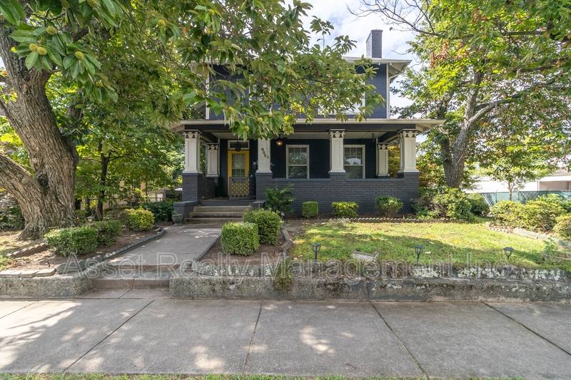 Apartment for rent at 602 Caswell Ave #4, Knoxville, TN 37917