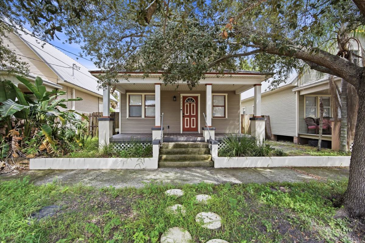 House for rent at 2117 W Palmetto St, Tampa, FL 33607