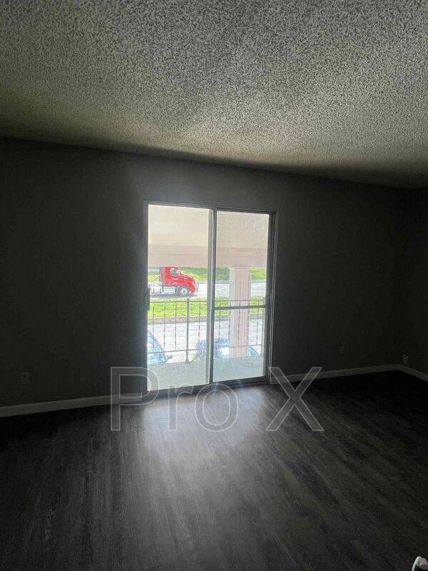 Apartment for rent at 2027-2037 S River St #4 2037, Carthage, MO 64836