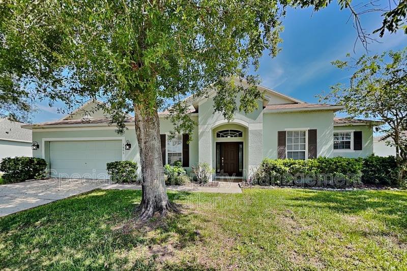 House for rent at 3805 Wood Thrush Dr, Kissimmee, FL 34744