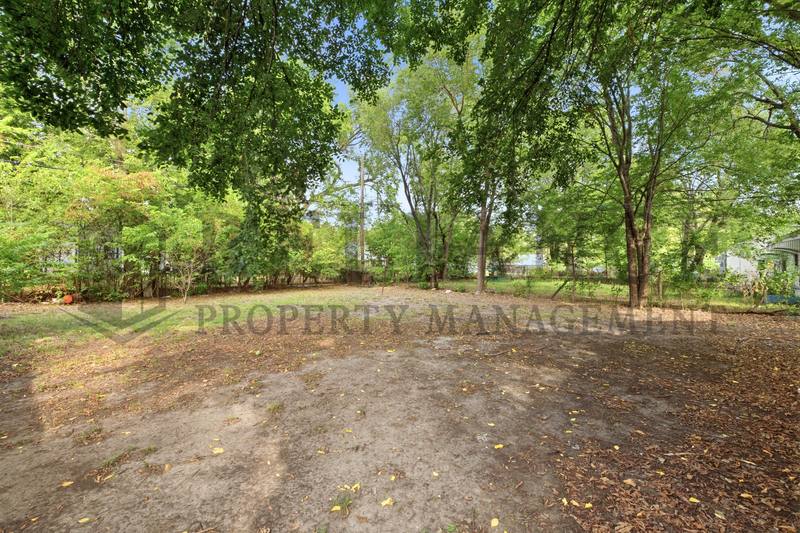 House for rent at 1115 S Waverly St, Wichita, KS 67218