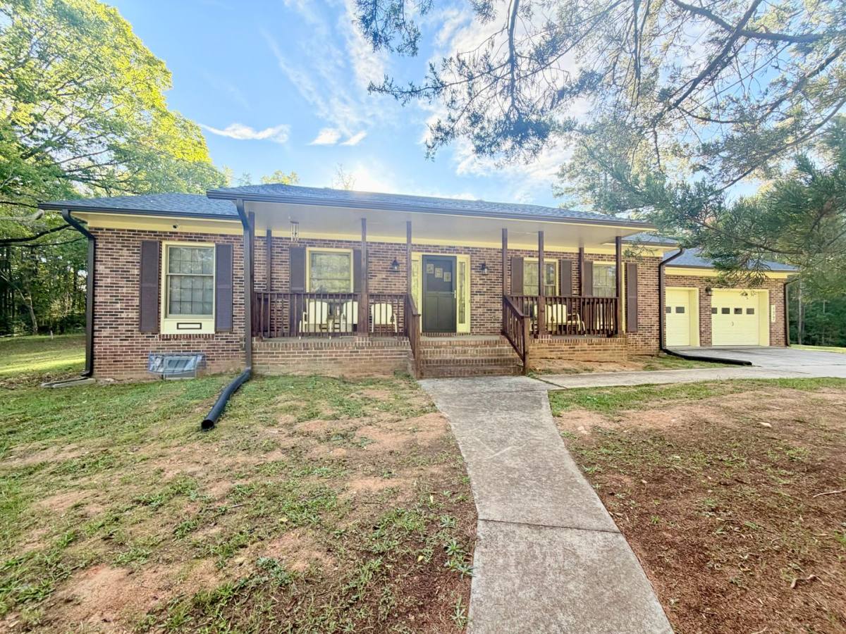 House for rent at 177 Staunton River Rd, Clarksville, VA 23927
