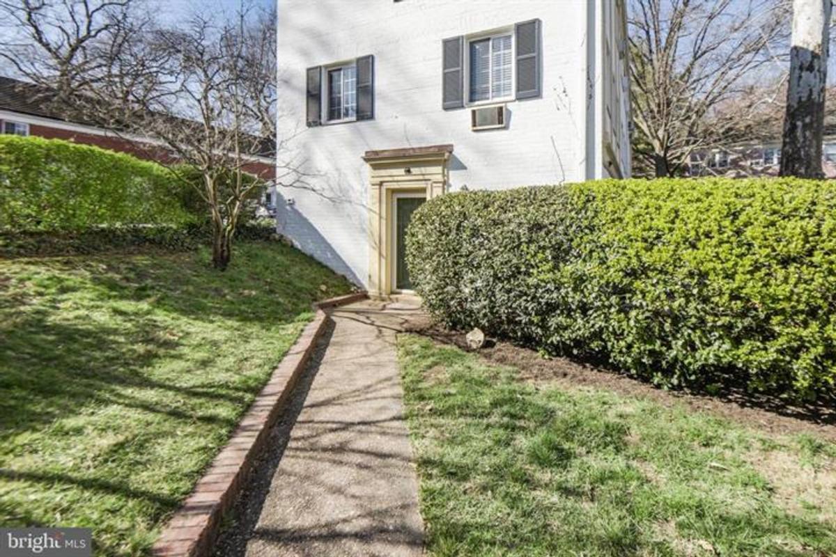 Condo for rent at 3313 Coryell Lane, Alexandria, VA 22302