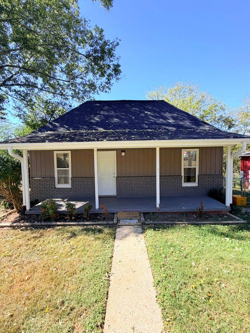 House for rent at 40 Church Rd, Asheville, NC 28804