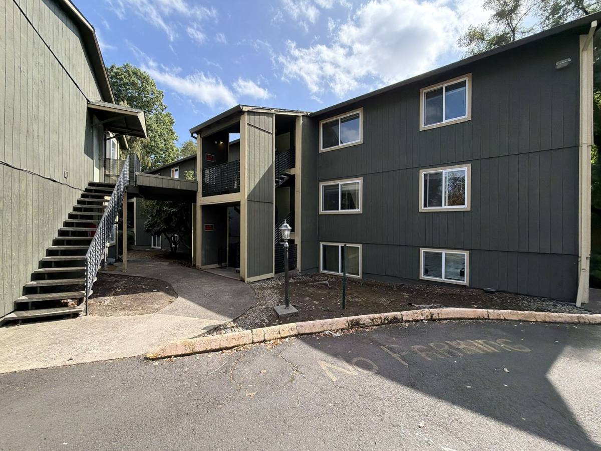 Apartment for rent at 8332 SW 21st Ave #6, Portland, OR 97219