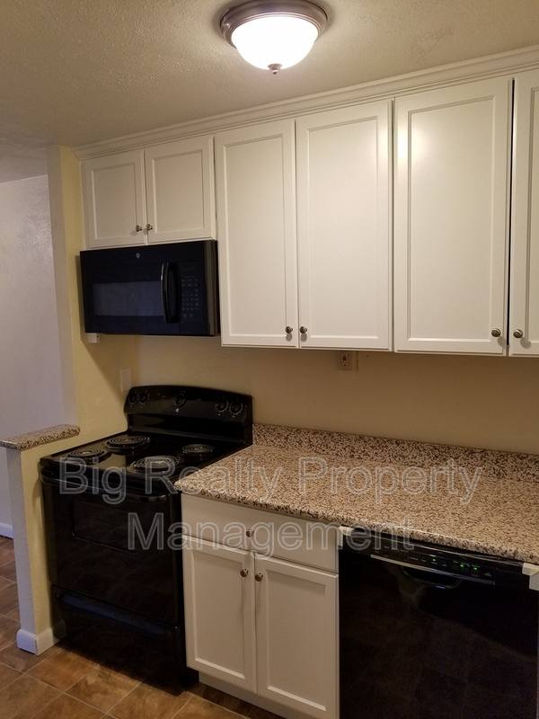 Apartment for rent at 120 N Penn St #C-7, Spring City, PA 19475