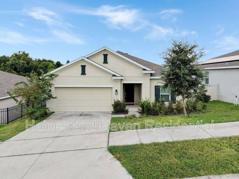 House for rent at 786 Citrus Reserve Blvd, Davenport, FL 33837