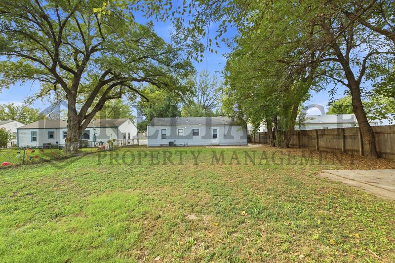 House for rent at 1126 Crowley St E, Wichita, KS 67216
