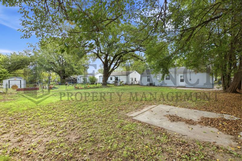 House for rent at 1126 Crowley St E, Wichita, KS 67216