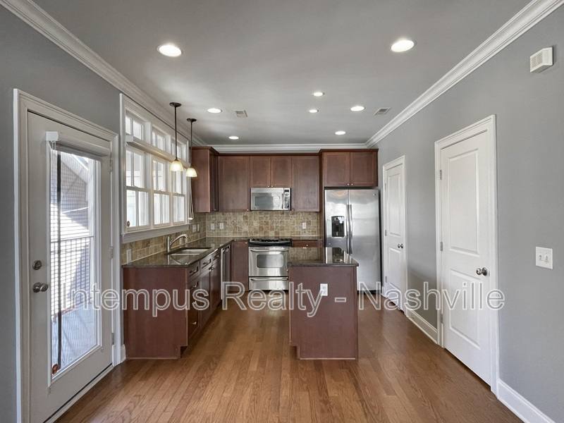 Townhouse for rent at 2110 Acklen Ave #106, Nashville, TN 37212