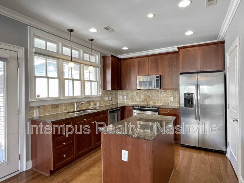 Townhouse for rent at 2110 Acklen Ave #106, Nashville, TN 37212