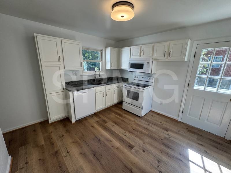 House for rent at 216 Nancy Dr NW, Roanoke, VA 24017