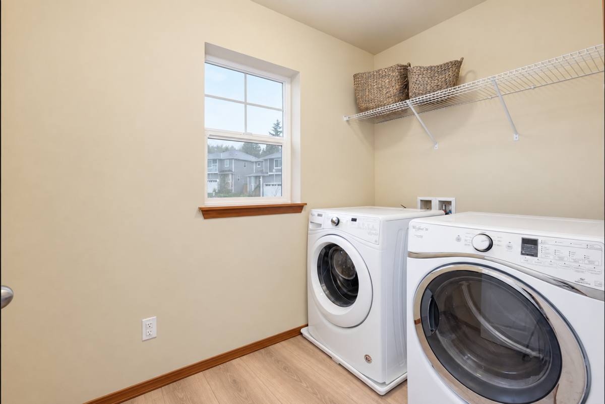 House for rent at 5004 Onalaska Loop SE, Port Orchard, WA 98367