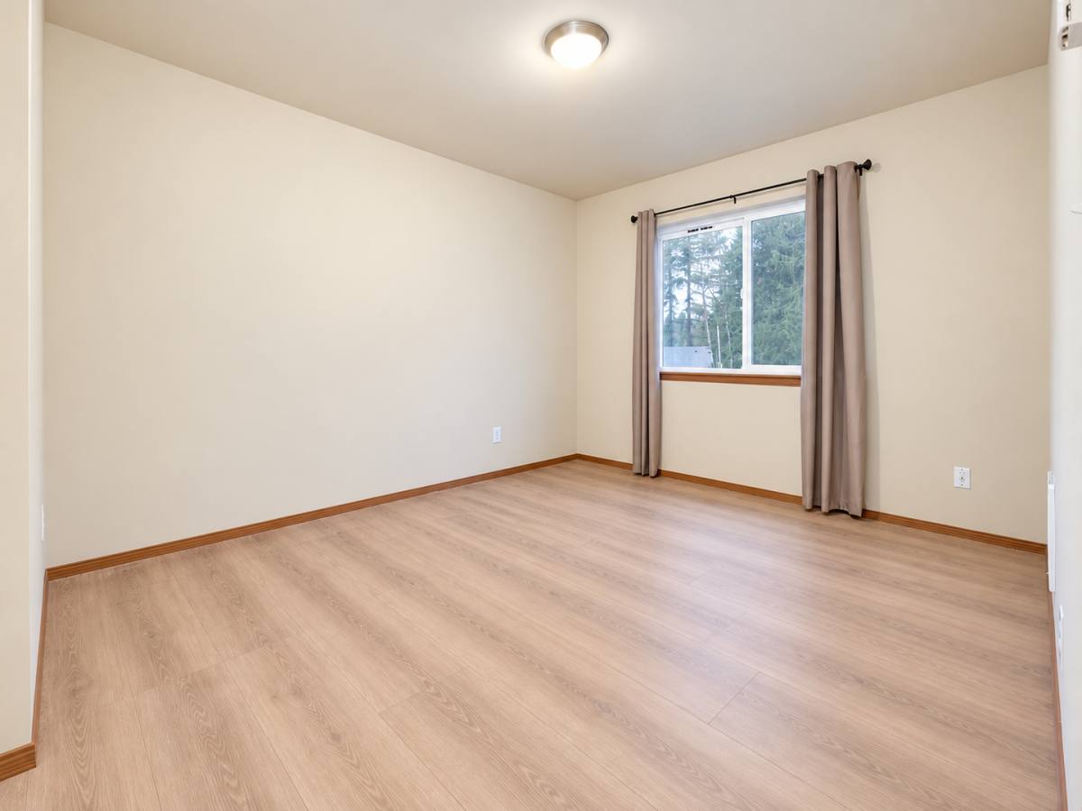 House for rent at 5004 Onalaska Loop SE, Port Orchard, WA 98367