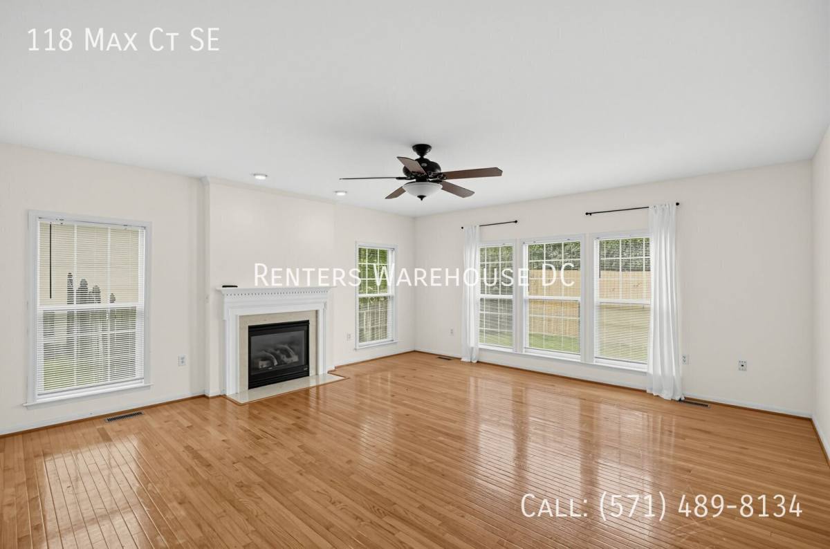 House for rent at 118 Max Court SE, Leesburg, VA 20175
