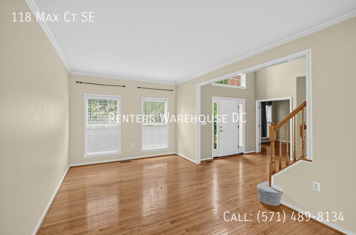 House for rent at 118 Max Court SE, Leesburg, VA 20175