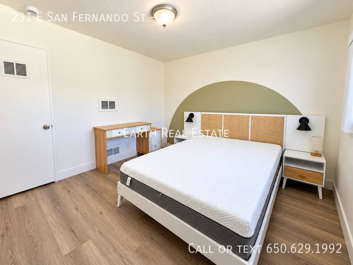 Apartment for rent at 231 E San Fernando St #11, San Jose, CA 95112