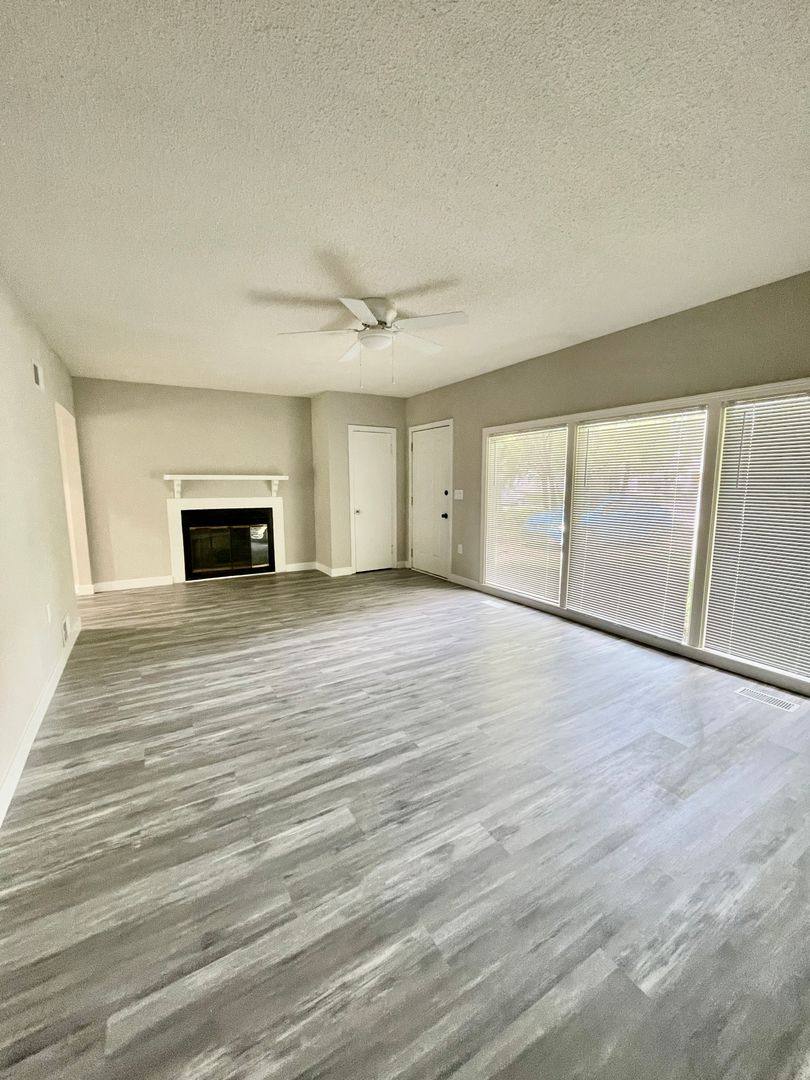 House for rent at 1001 E Marion St, Wichita, KS 67216