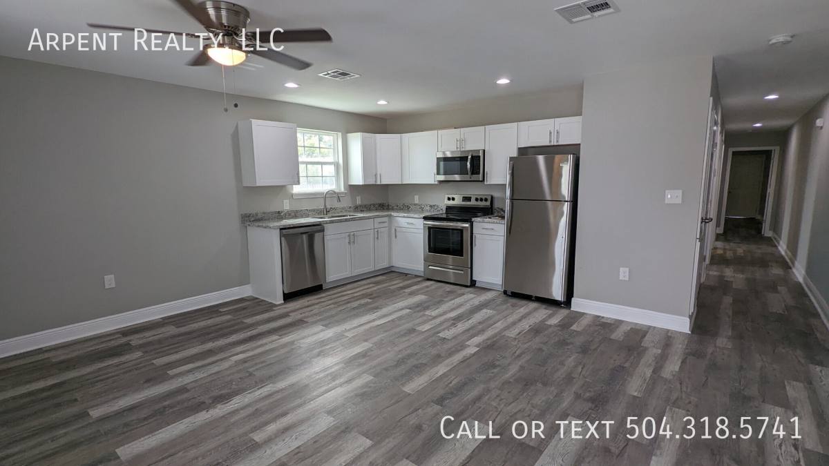 Apartment for rent at 3616 Tournefort St, Chalmette, LA 70043