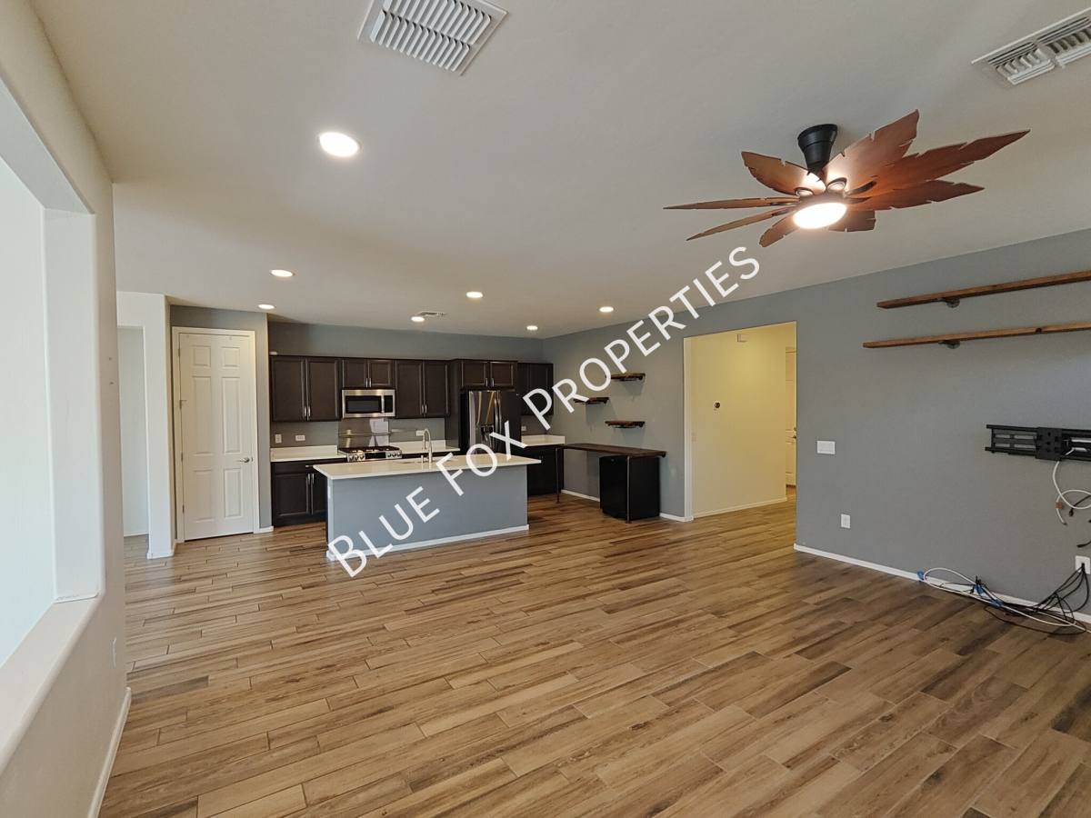 House for rent at 11128 W Fountain View Dr, Marana, AZ 85653