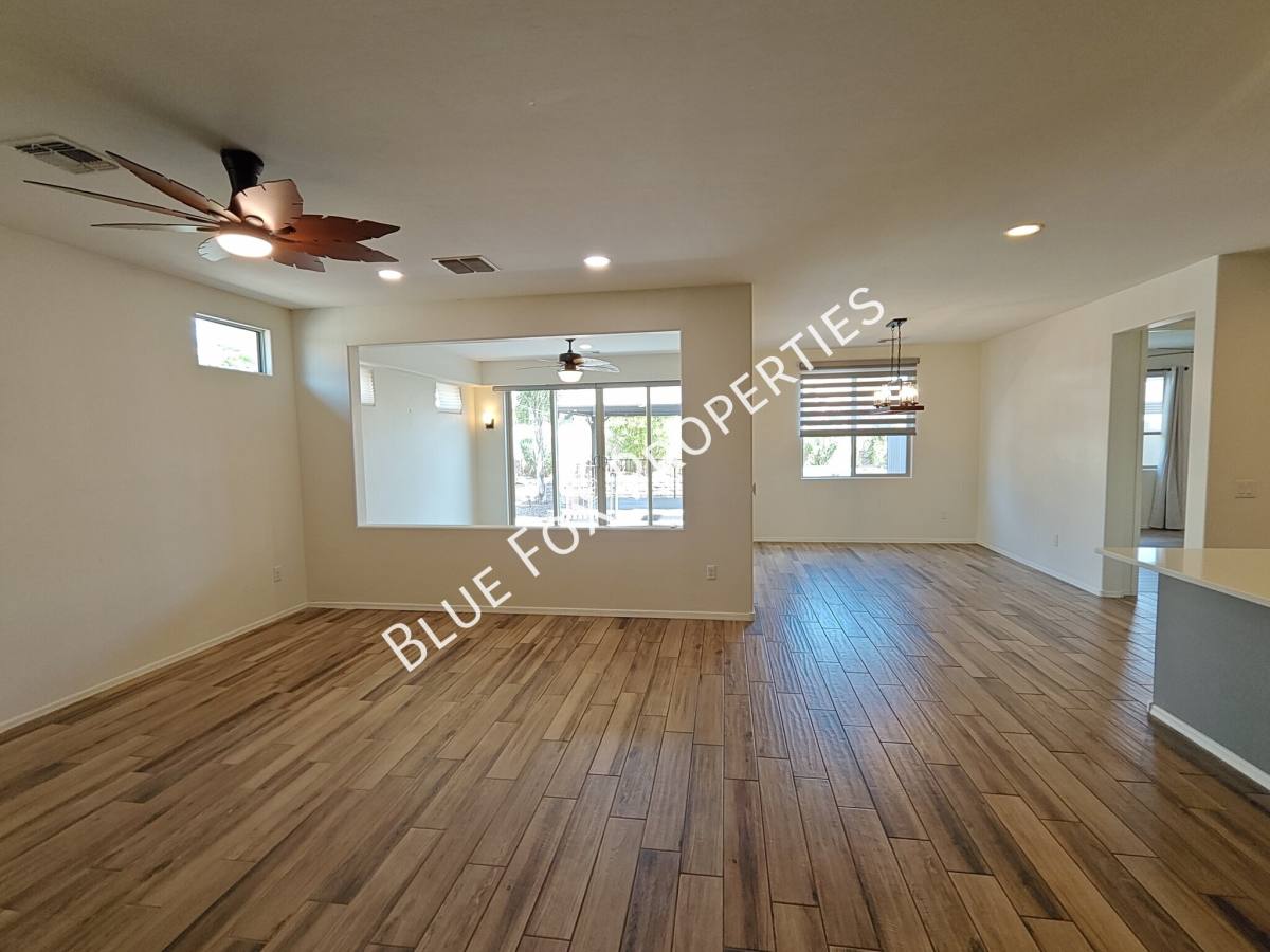 House for rent at 11128 W Fountain View Dr, Marana, AZ 85653