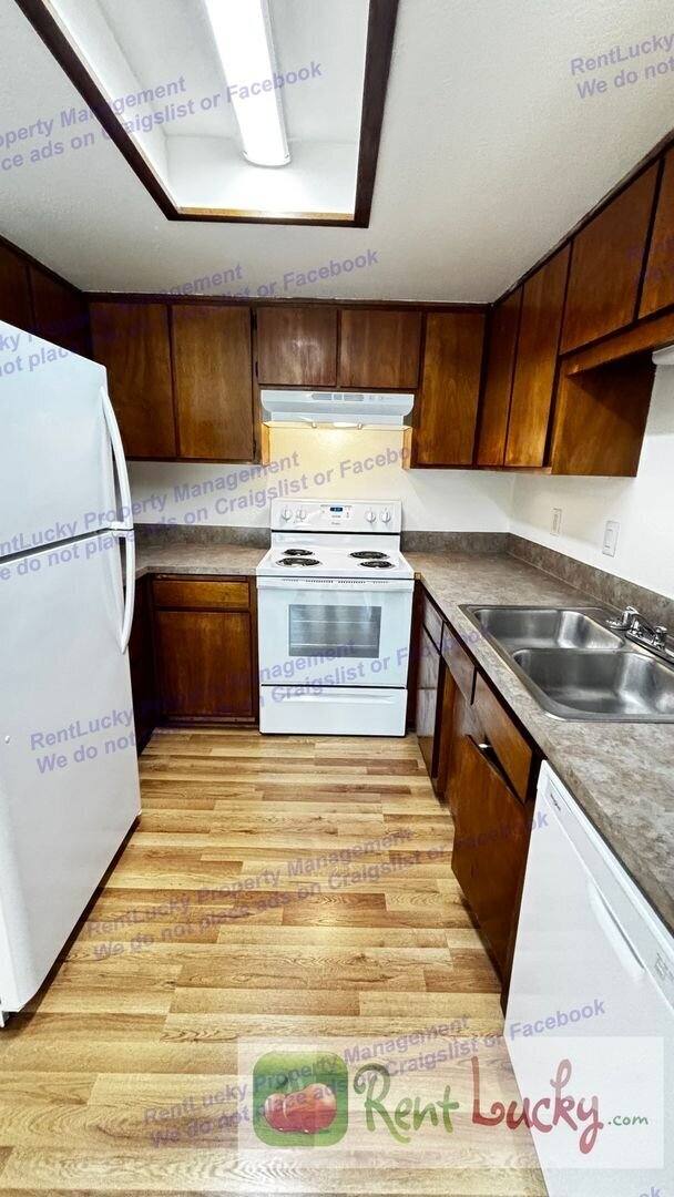 Townhouse for rent at 217 Ellingson Dr #C, Pacific, WA 98047