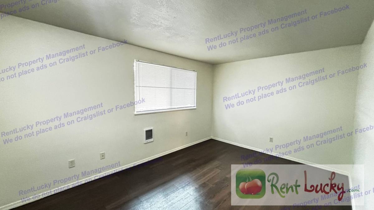 Townhouse for rent at 217 Ellingson Dr #C, Pacific, WA 98047
