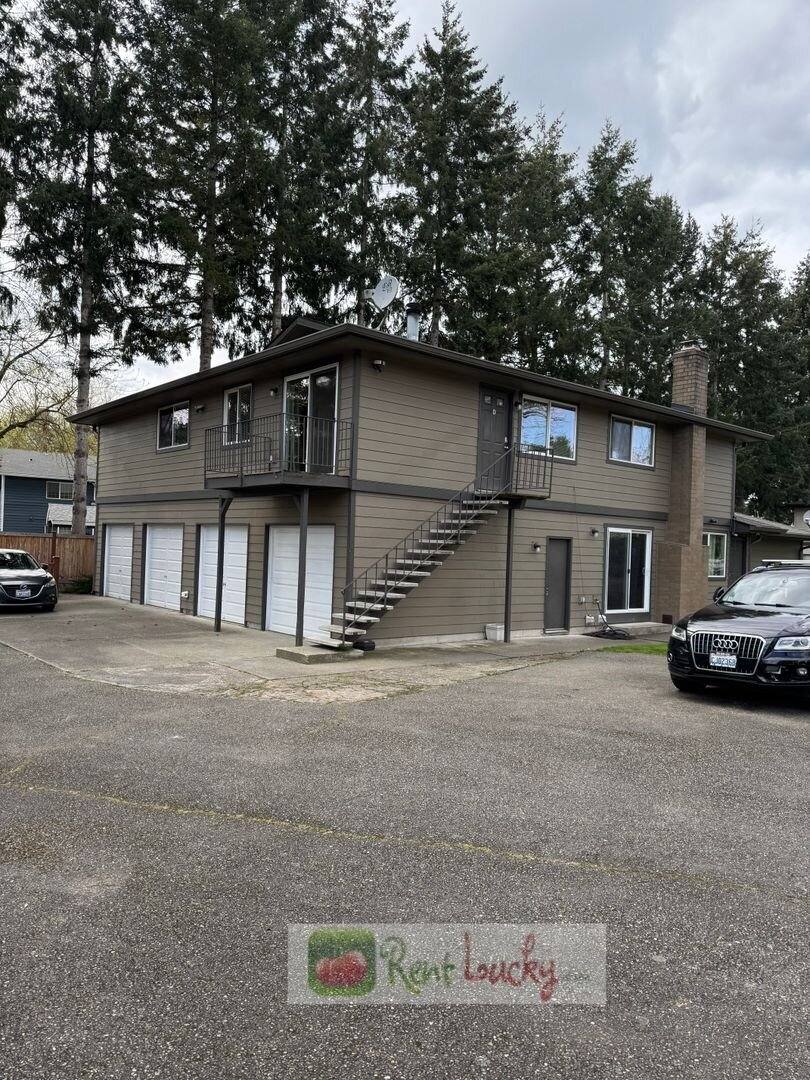 Townhouse for rent at 217 Ellingson Dr #C, Pacific, WA 98047