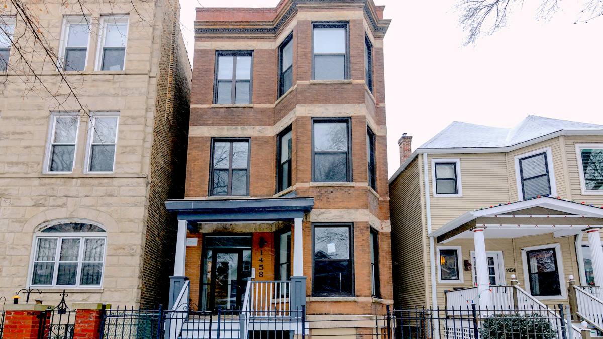 Apartment for rent at 1458 W Pensacola Ave #3, Chicago, IL 60613
