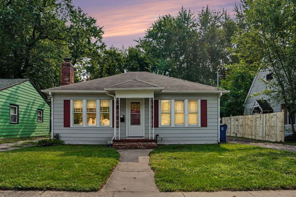 House for rent at 630 Dayton Ave, Kalamazoo, MI 49048