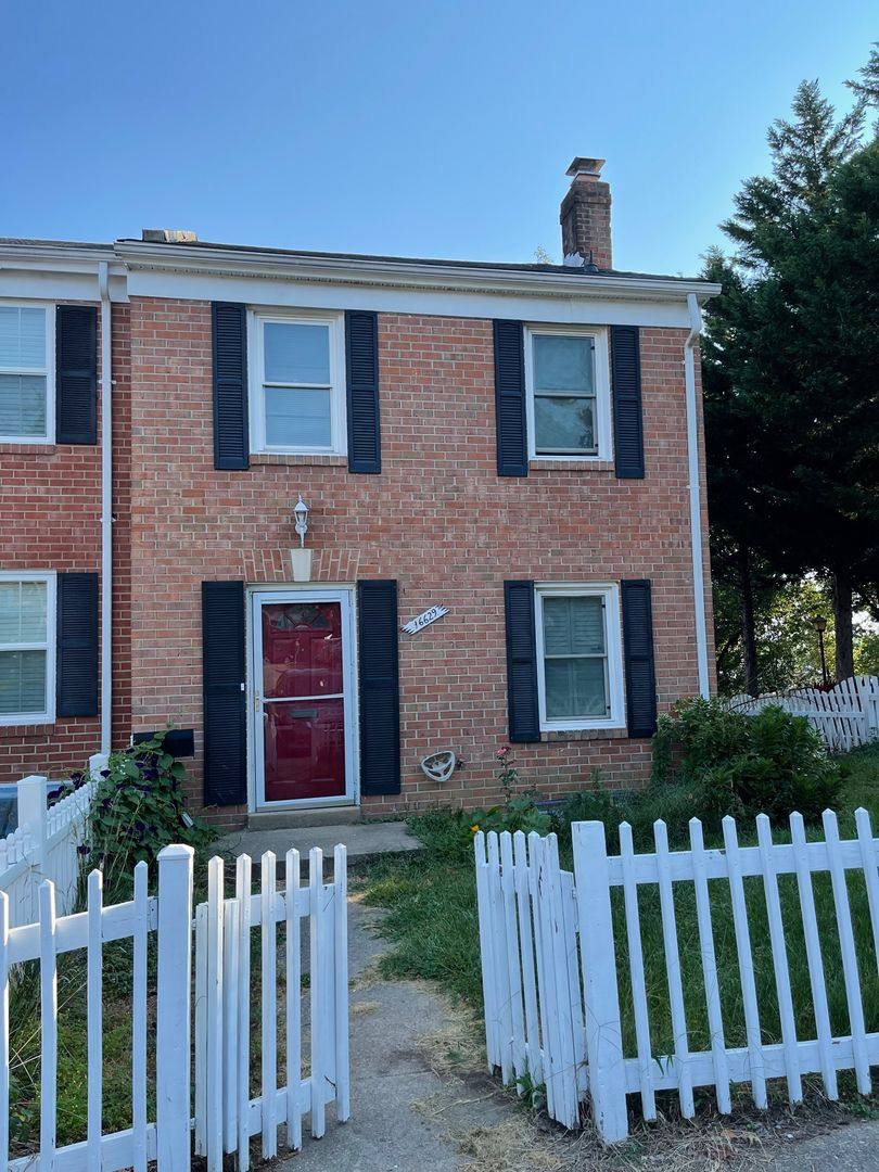 Townhouse for rent at 16629 Geddy Court, Woodbridge, VA 22191