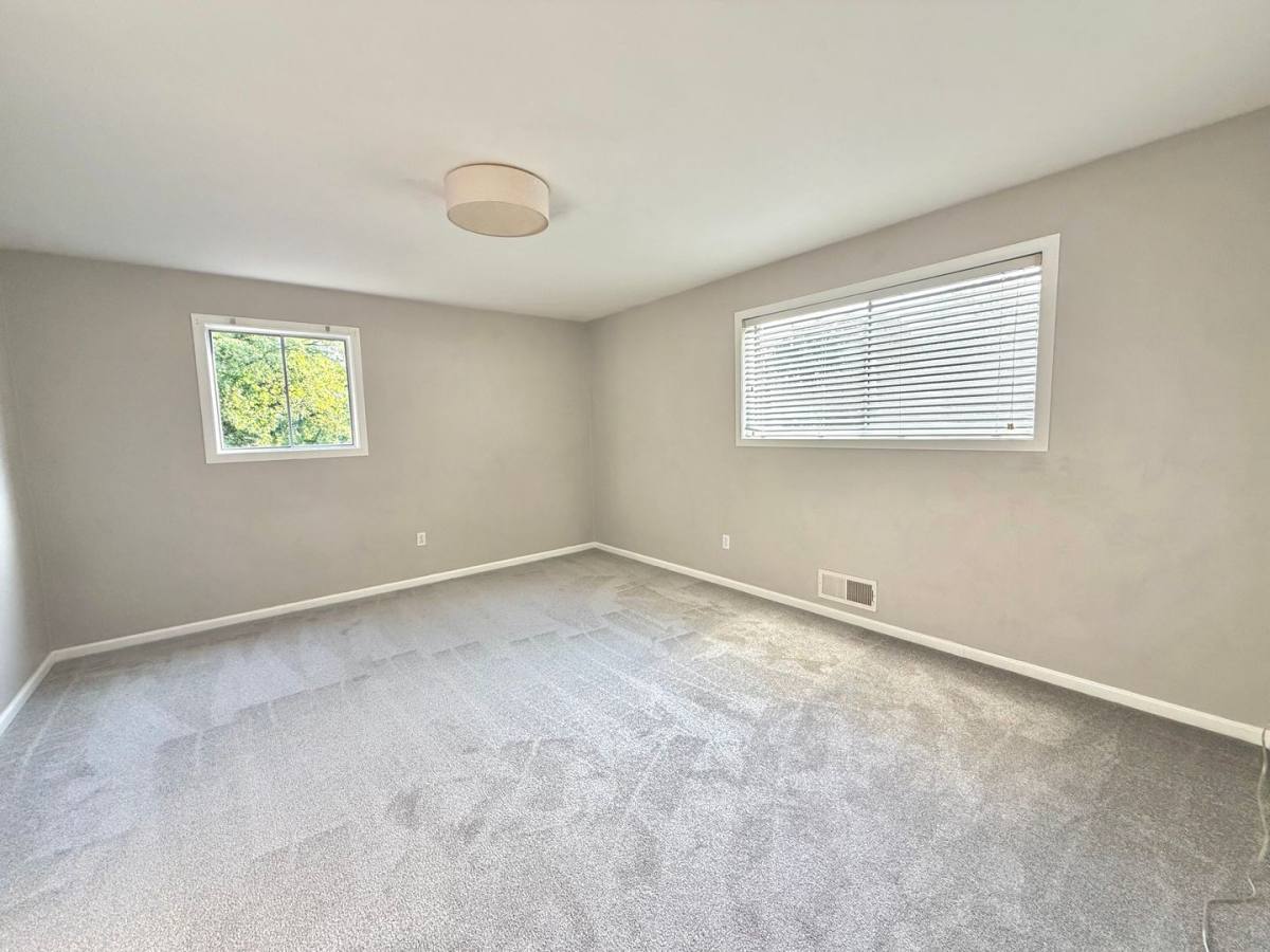 Apartment for rent at 10506 Weymouth St #204, Bethesda, MD 20814