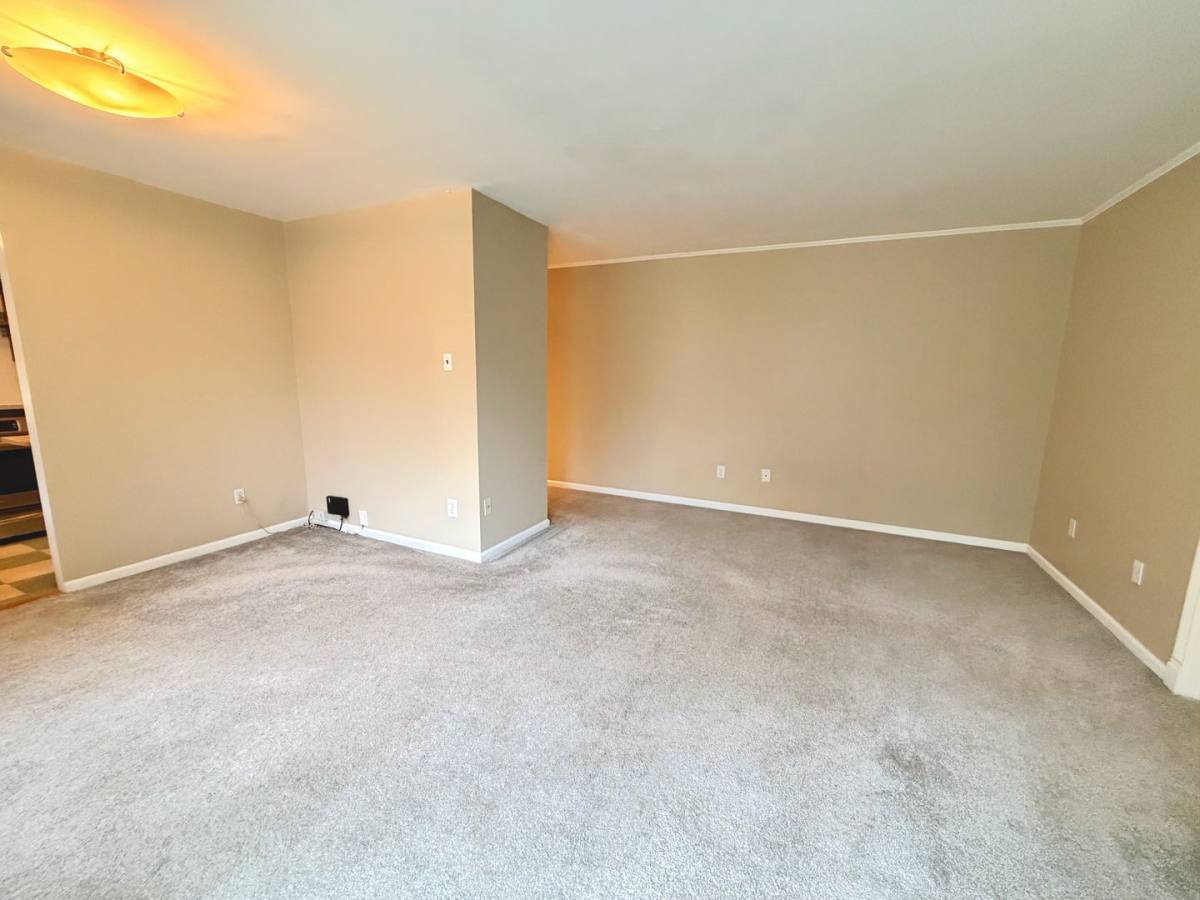 Apartment for rent at 10506 Weymouth St #204, Bethesda, MD 20814