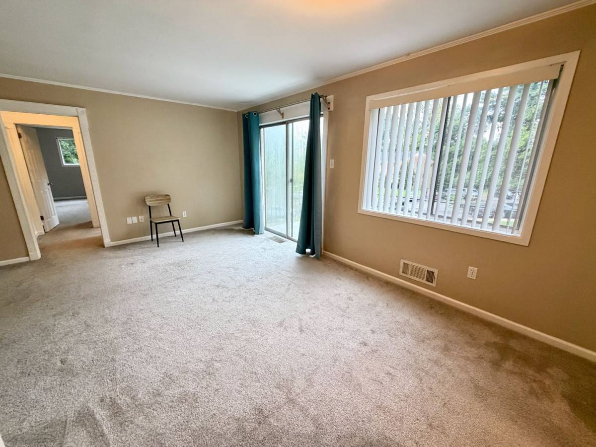Apartment for rent at 10506 Weymouth St #204, Bethesda, MD 20814