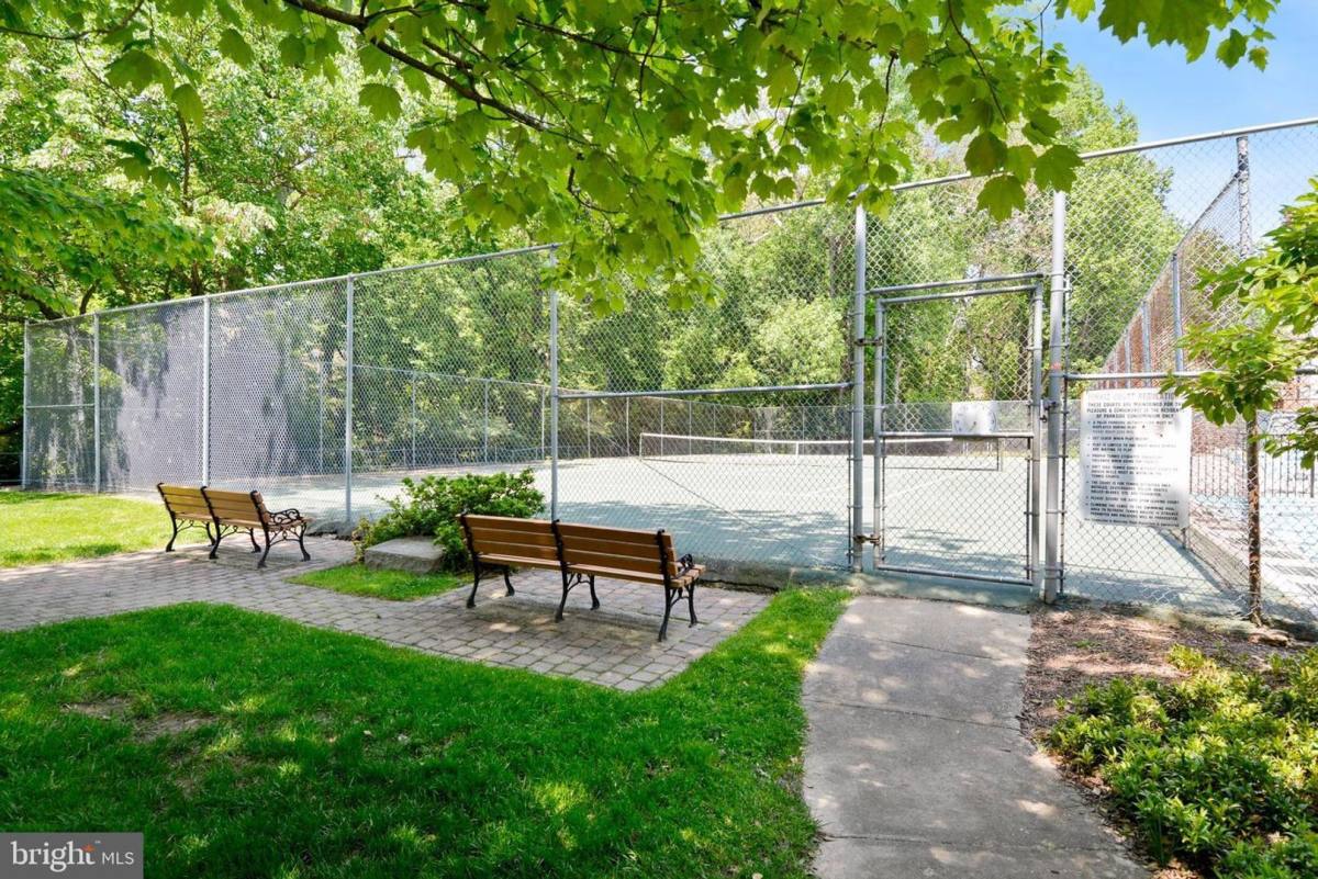Apartment for rent at 10506 Weymouth St #204, Bethesda, MD 20814