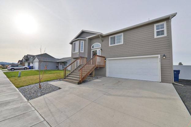 House for rent at 617 N Shamrock Rd, Veradale, WA 99037