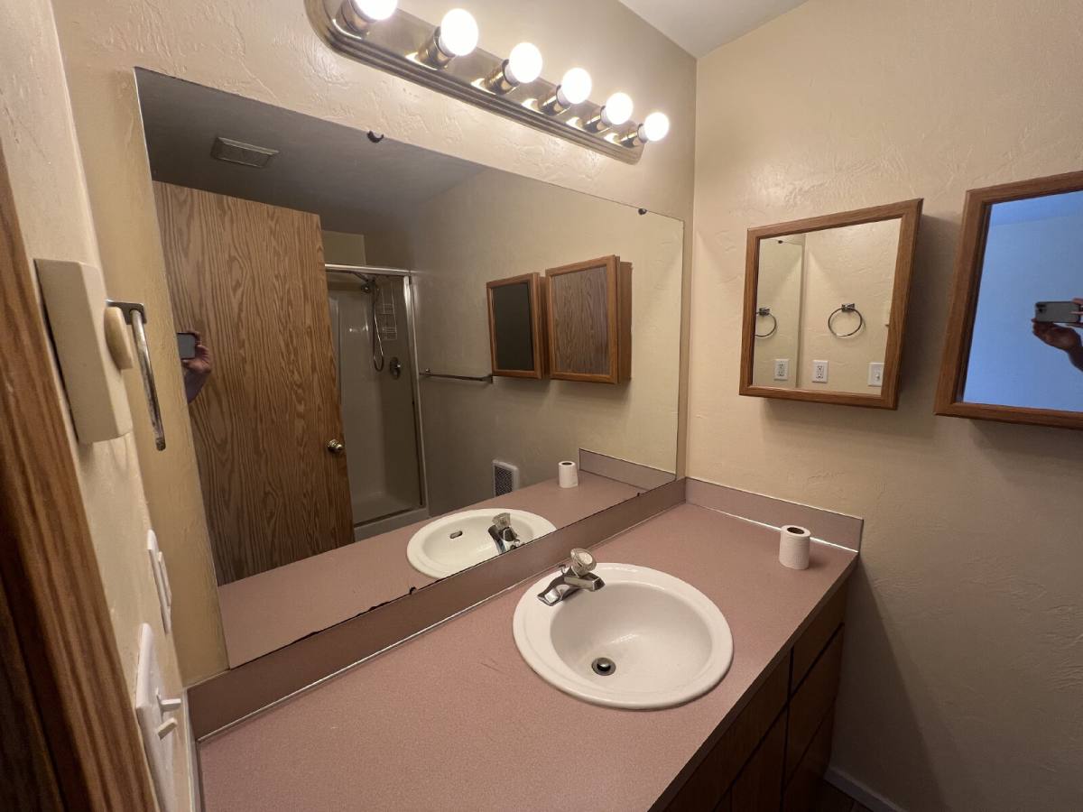 House for rent at 2786 Stark St, Eugene, OR 97404