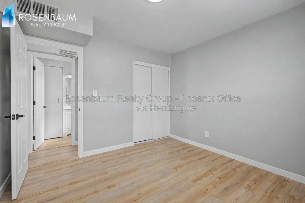 1925 W Village Dr #4, Phoenix, AZ 85023 - Apartment for Rent - Image 20
