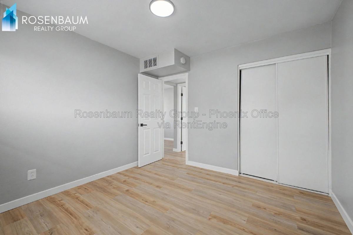 1925 W Village Dr #4, Phoenix, AZ 85023 - Apartment for Rent - Image 18