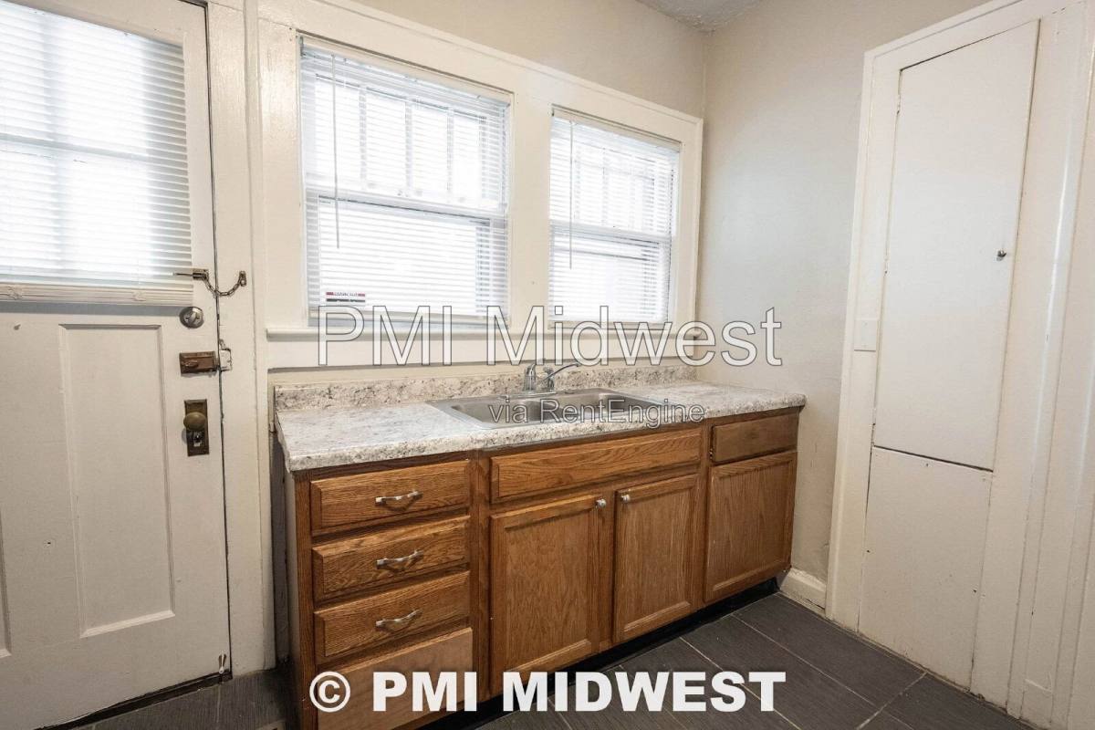 Apartment for rent at 3505 N Pennsylvania St, Indianapolis, IN 46205