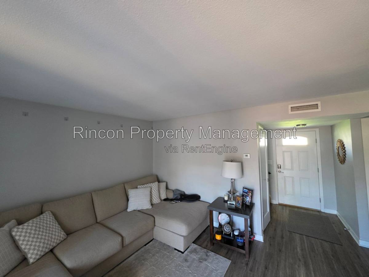 8566 Truckee Dr, Ventura, CA 93004