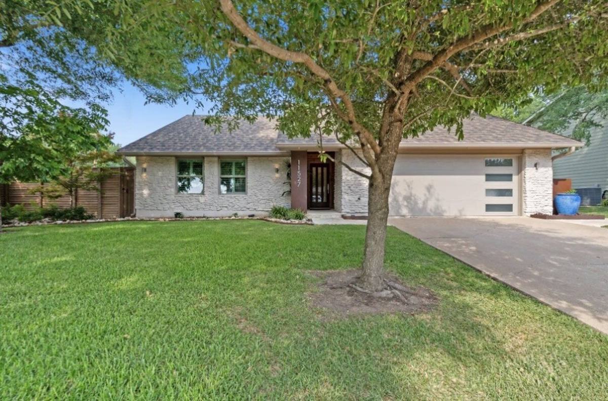 House for rent at 11527 Heathrow Dr, Austin, TX 78759