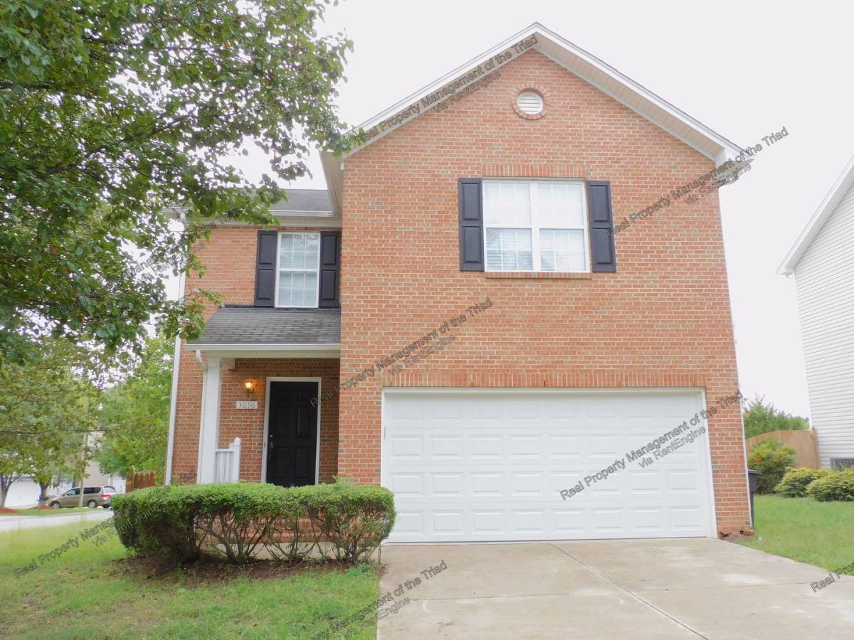 House for rent at 3096 Canterbury Park Dr, Winston Salem, NC 27127